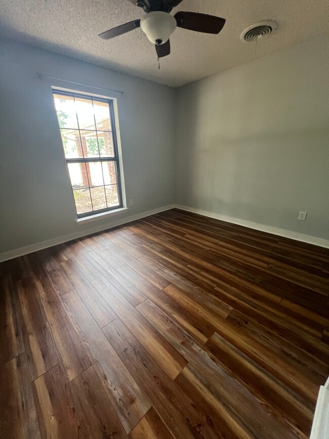 Foto del edificio - 3209 Amarillo St