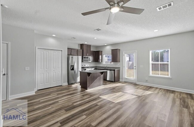 Building Photo - 1034 Grayson Ave