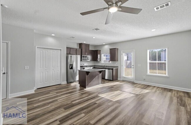 Foto del edificio - 1034 Grayson Ave