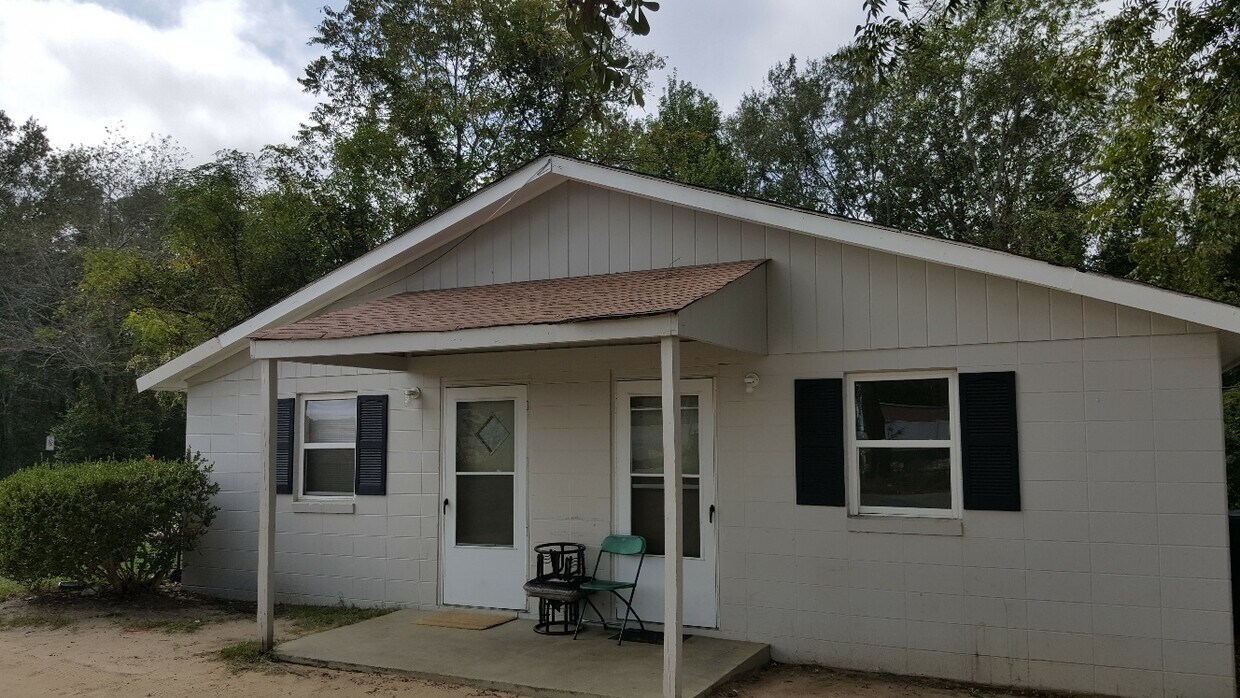 Primary Photo - 406b Kingsby St