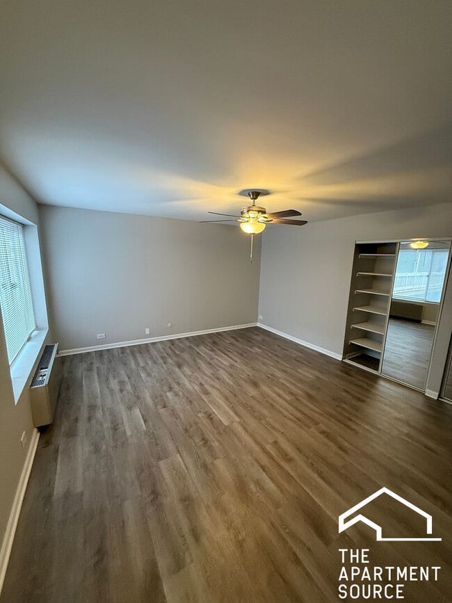 Building Photo - 744 W Gordon Terrace