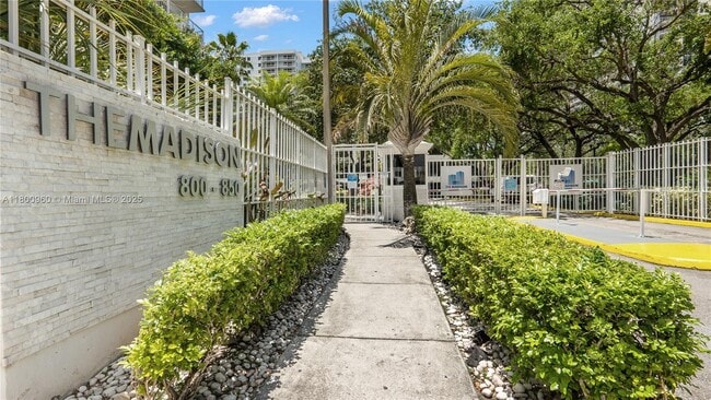 Foto del edificio - 850 N Miami Ave