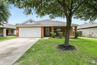 Building Photo - 2112 Mir Woods Dr