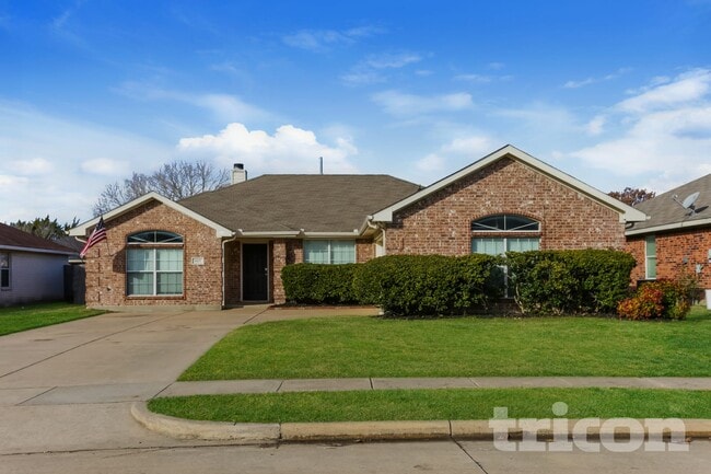 Building Photo - 917 Red Oak Trails