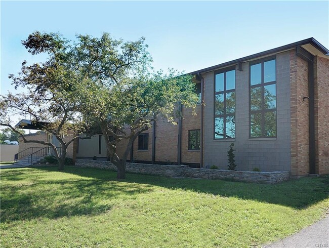 Building Photo - 124 Swansea Dr