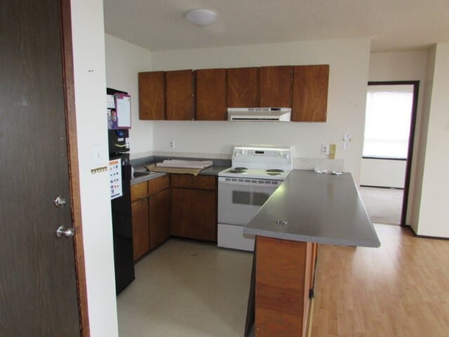 Building Photo - 210 Buller St