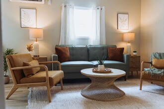 Building Photo - 308 Lamont St