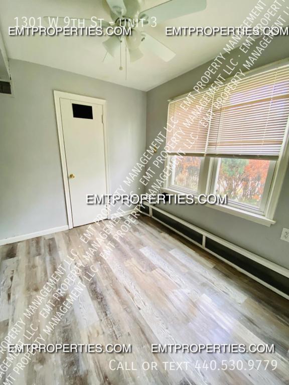 Building Photo - 1301 w 9th, unit 3