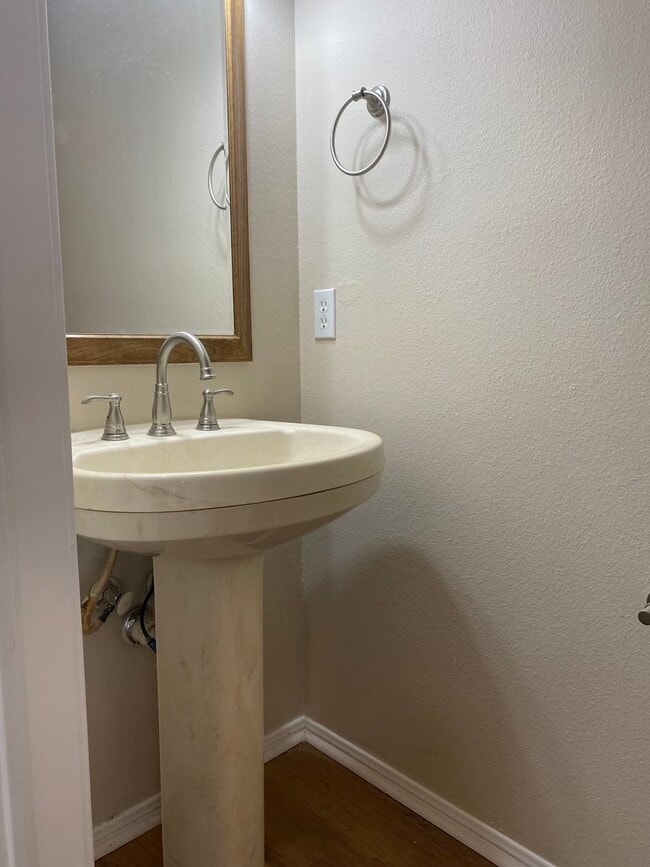Building Photo - 4111 Camphor Way