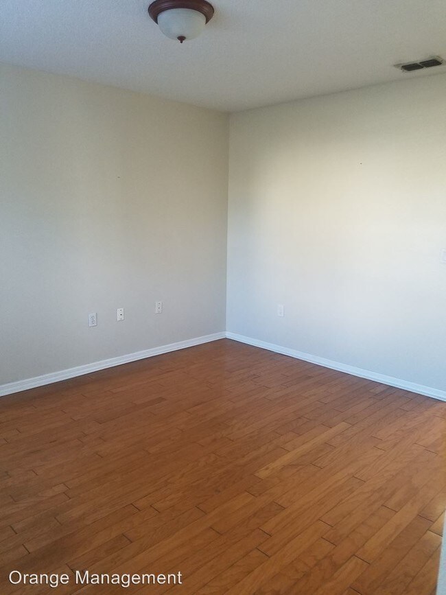Building Photo - 680 Basingstoke Ct