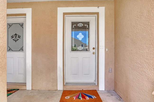 Building Photo - 480 L M Davey Ln