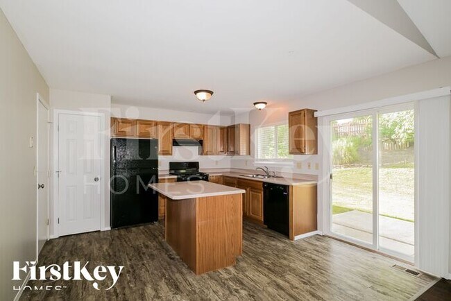 Building Photo - 217 Royallsprings Parkway