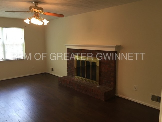 Building Photo - 3092 Gwin Oaks Dr