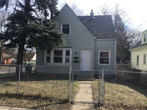 Building Photo - 5696 N 42nd St