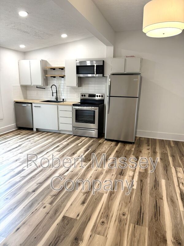 Foto del edificio - 1618 Ellwood Ave