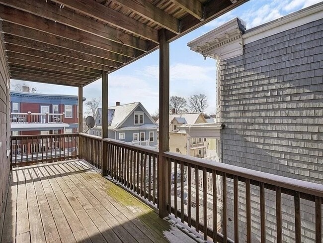 Building Photo - 205 Hamilton St