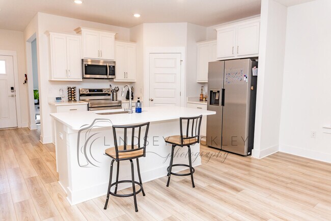 Foto del edificio - 114 Blooming Cv