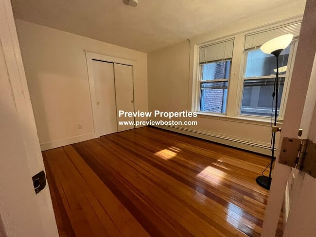 Building Photo - 19 South St