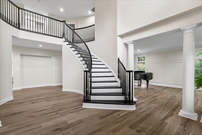 Building Photo - Your New Home Awaits