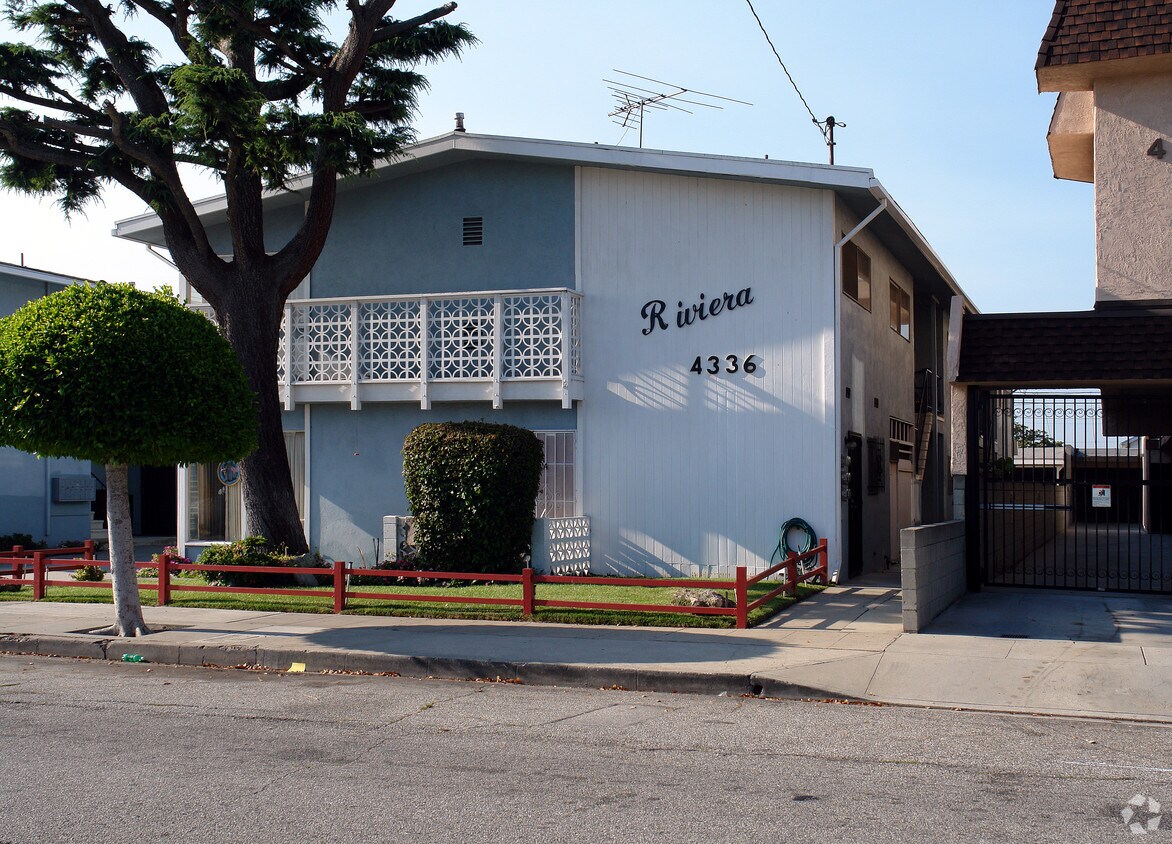 Building Photo - 4336 W 136th St