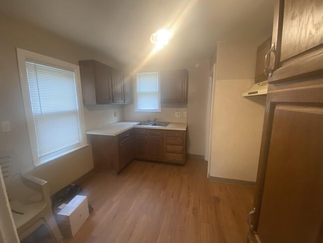 Building Photo - 19365 Grandview St