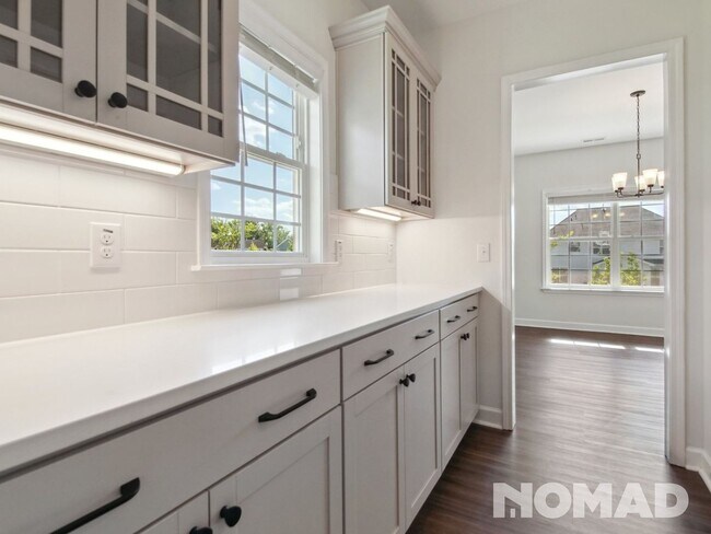 Foto del edificio - 4 Bedroom Single Family Home in Wake Fores...