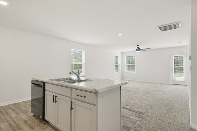 Foto del edificio - 414 Hope Ln