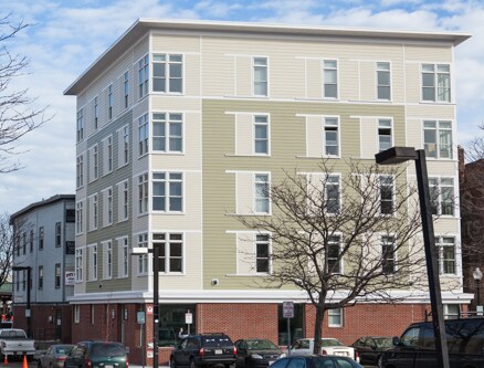 Building Photo - 10 Roxbury St