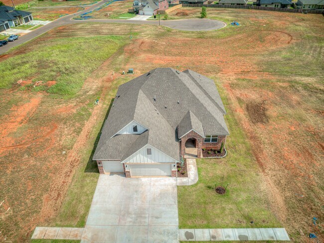 Building Photo - 9309 NW 145th Ct