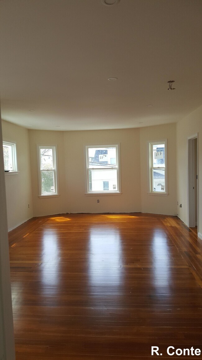 Foto del edificio - 82 Winthrop Ave