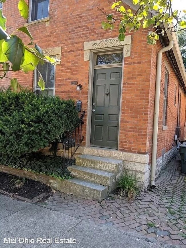 Building Photo - 1 br, 1 bath House - 881 S. Third St