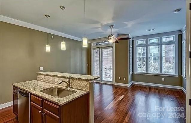 Foto del edificio - 2810 Selwyn Ave