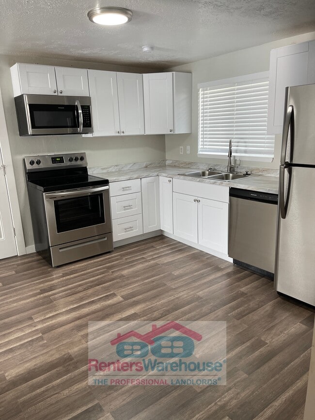 Foto del edificio - 190 S 1680 W