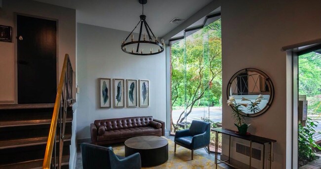 Lobby - 4114 Davis Pl NW