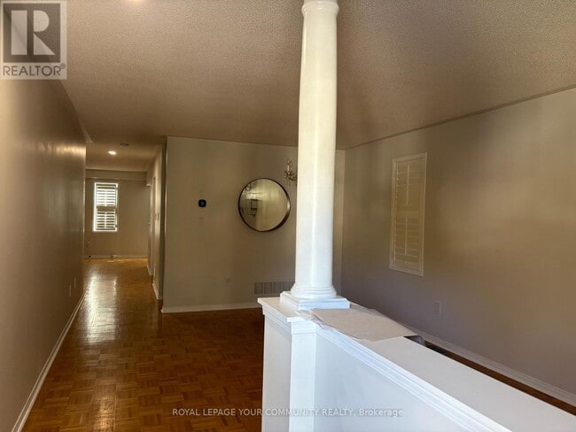 Building Photo - 146 Hollywood Hill Cir