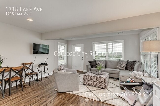 Building Photo - 1718 Lake Ave