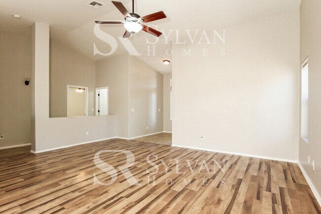 Foto del edificio - Pretty 4BR 2BA Home