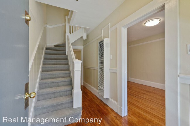 Building Photo - 1085 S Van Ness Ave