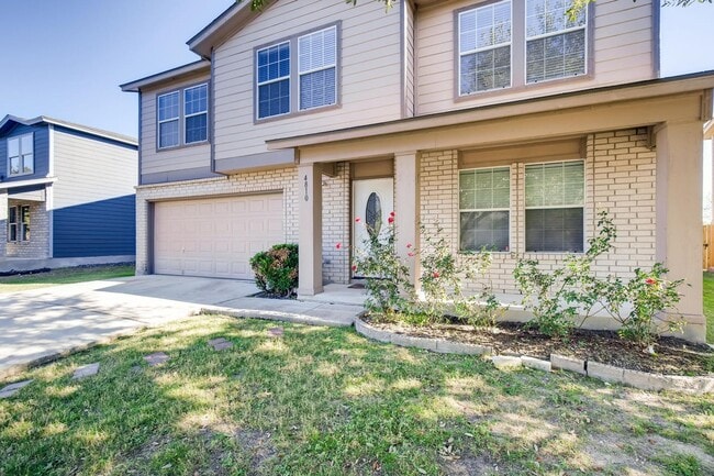 Photo - Close to Randolph AFB! House