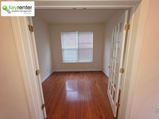 Foto del edificio - Beautiful 4-Bedroom Home in New Market – Hardwood Floors, Modern Kitchen, 2-Car Garage & Yard Car...