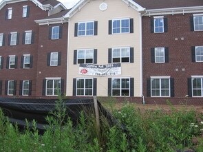 Foto principal - Herman E. Knapp Sr. Residences