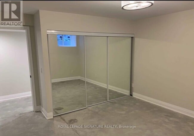 Building Photo - 62 Elmsthorpe Ave