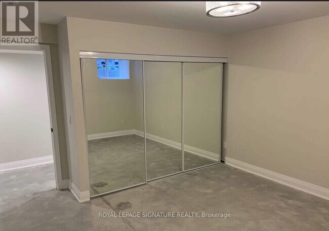 Photo du bâtiment - 62 Elmsthorpe Ave