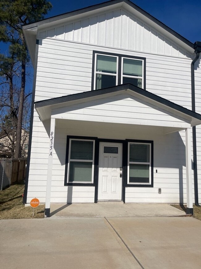 Photo - 8235 Locksley Rd Apartment