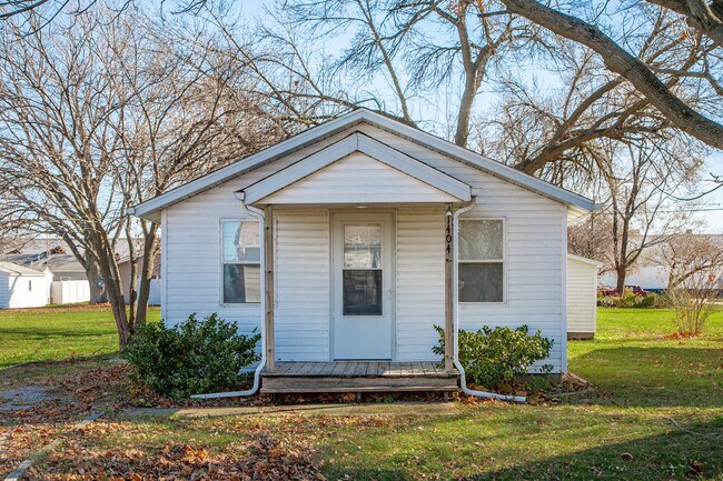 Acogedora casa de un dormitorio - 1404 N Kankakee St