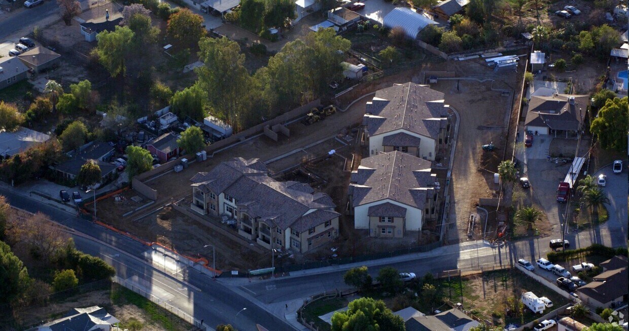 Pinebrook Apartments 5810 Sinclair Ave Riverside, CA