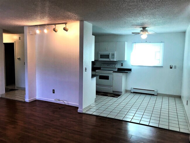 Foto del edificio - 1531 Northview Dr