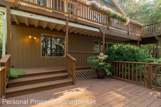 Building Photo - 3 br, 3.5 bath House - 33612 NE 165th Ave