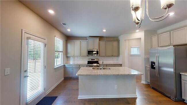 Building Photo - 2929 Turner Hill Rd