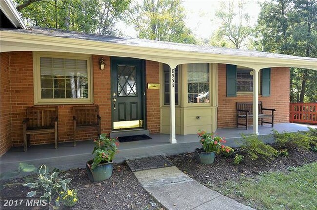 Foto del edificio - 8933 Falling Creek Ct